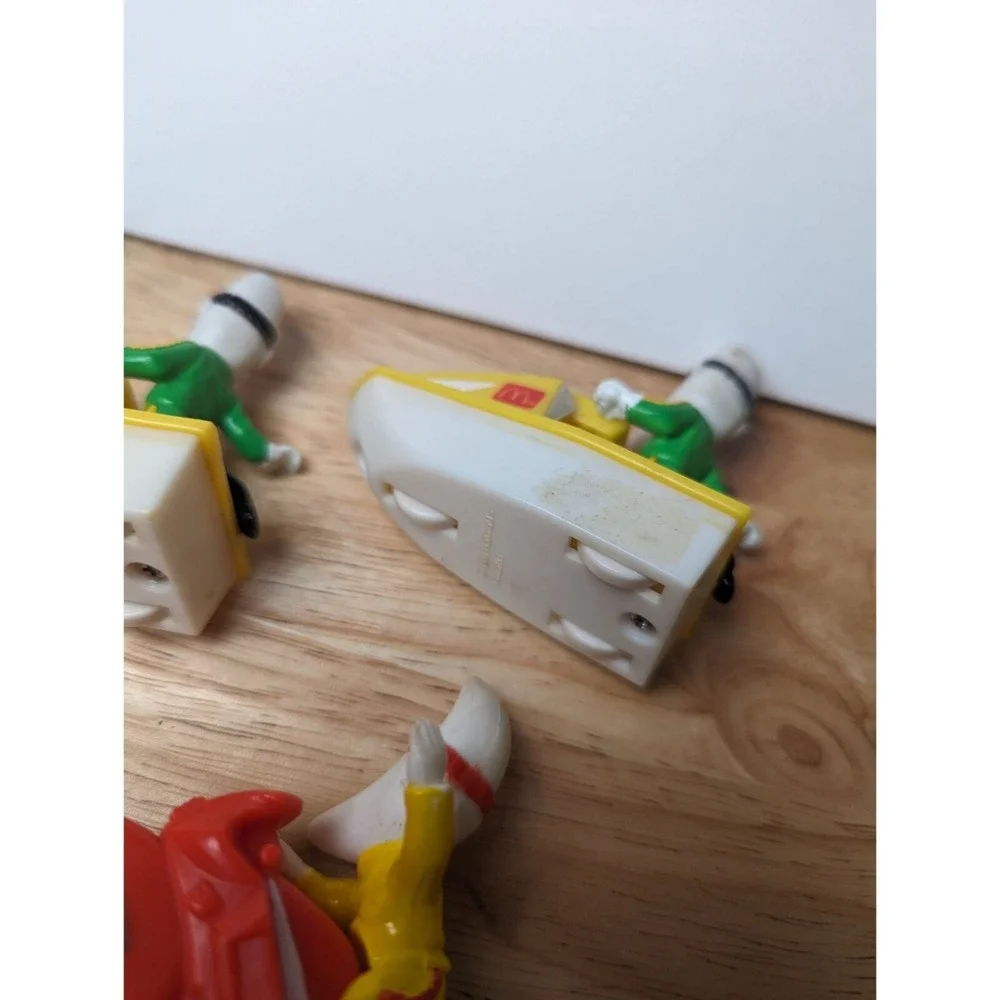Lot 3 1988 Mac Tonight Toys 2 yellow jetski & one red motorbike Kids Meal 3 inch
